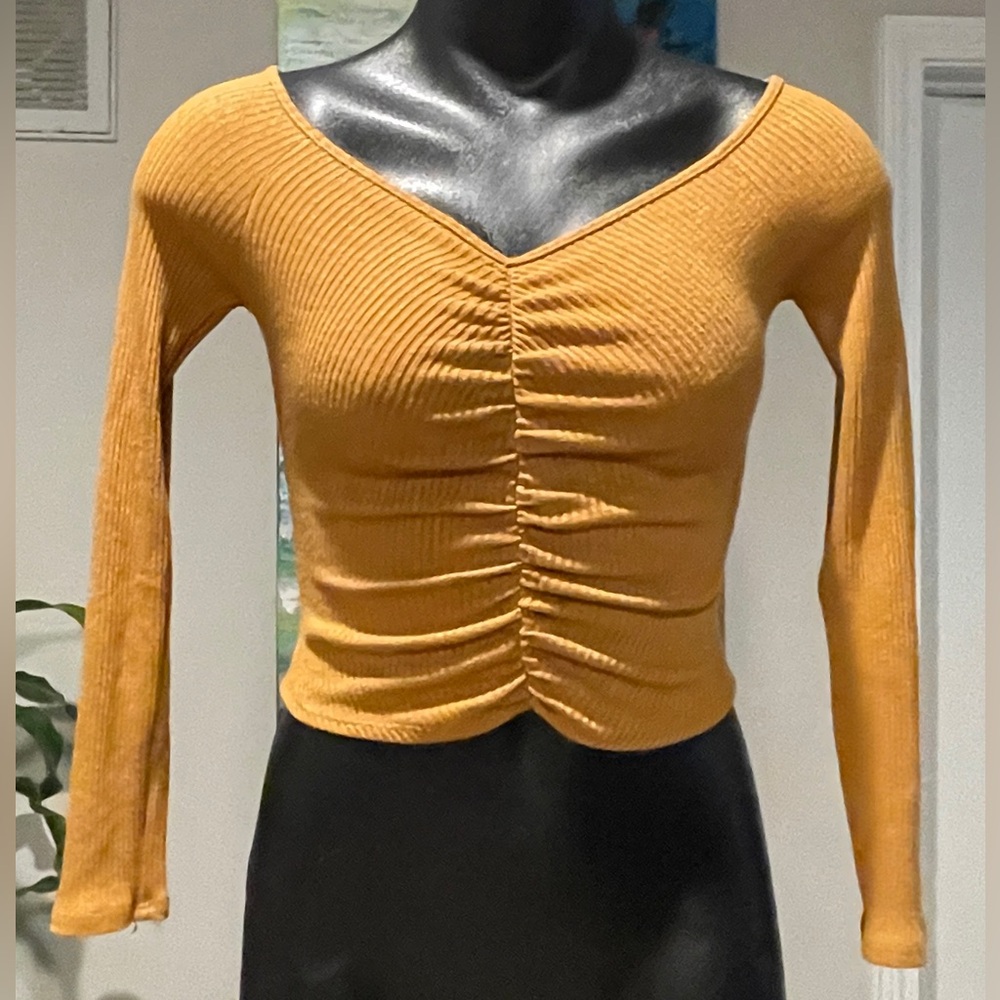 Charlotte Russe L/S Mustard Ruched Crop Top, Size Small